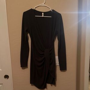 Elegant Black Long-Sleeve Dress
